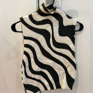 ZARA knit sleeveless top in wavy pattern